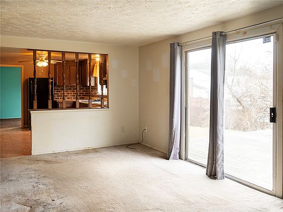 5th image of 143 Briarwood Ln