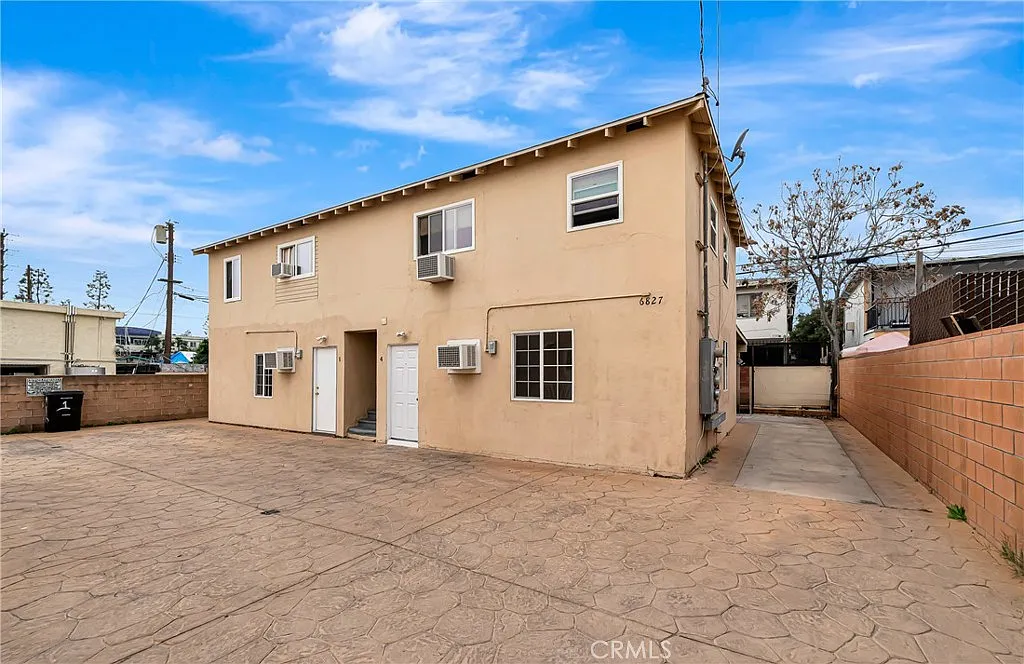 1 bed, 650 sqft, $1,800 — Photo 1