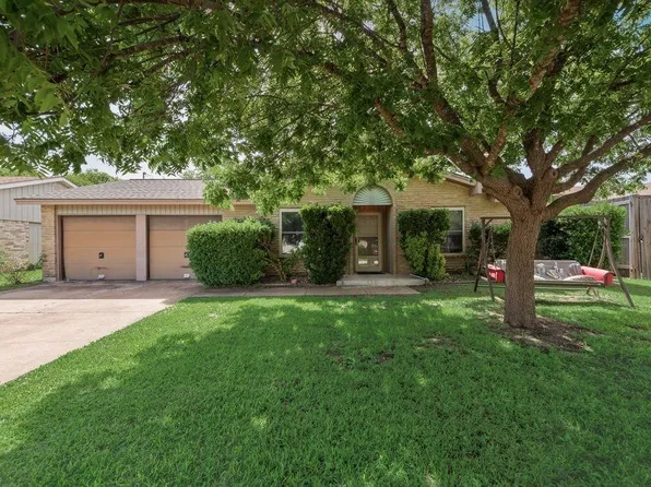 6536 Wakefield Rd, Fort Worth, TX 76182