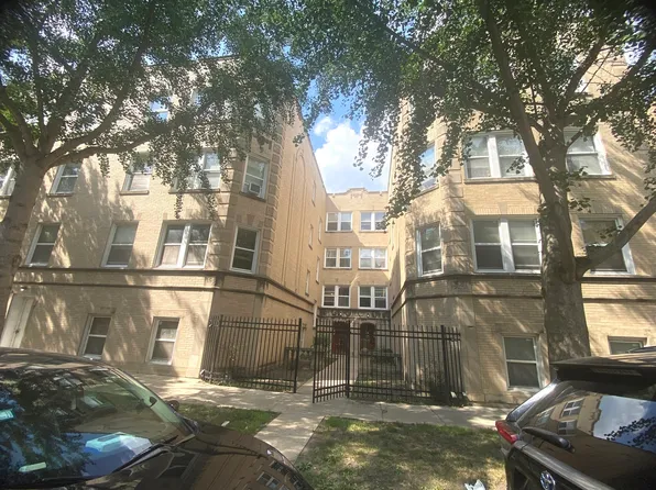 2320 W Rosemont Ave #1, Chicago, IL 60659