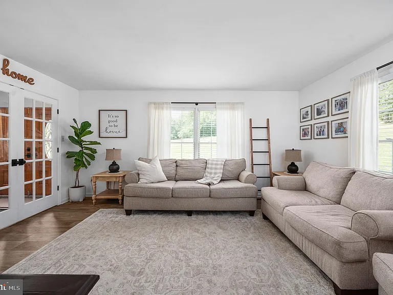 6 Roseville Ct — Photo 9