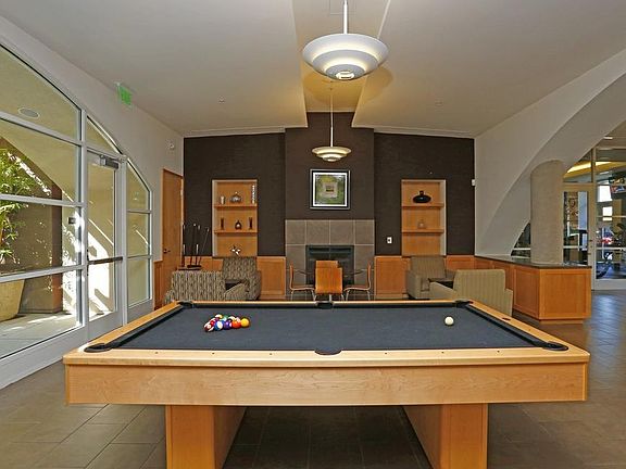 5th image of 1520 Southwest Expy Floor 1