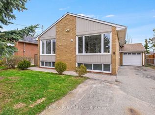 9 Templar Dr, Toronto, ON M9R 3C6