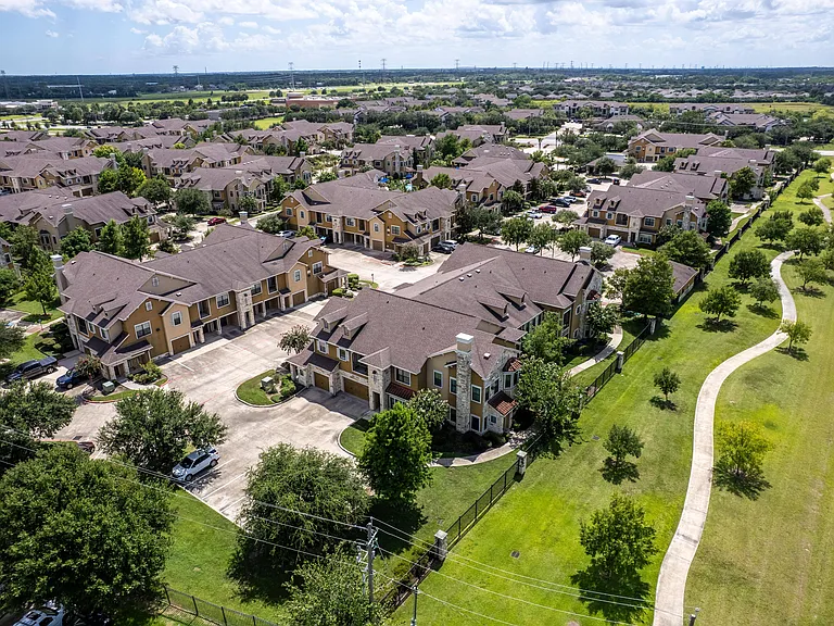 Avenues at Tuscan Lakes — Photo 54