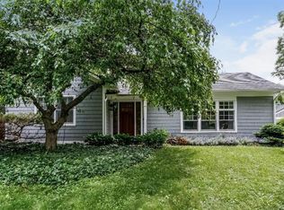 1535 Roxbury Rd, Ann Arbor, MI 48104