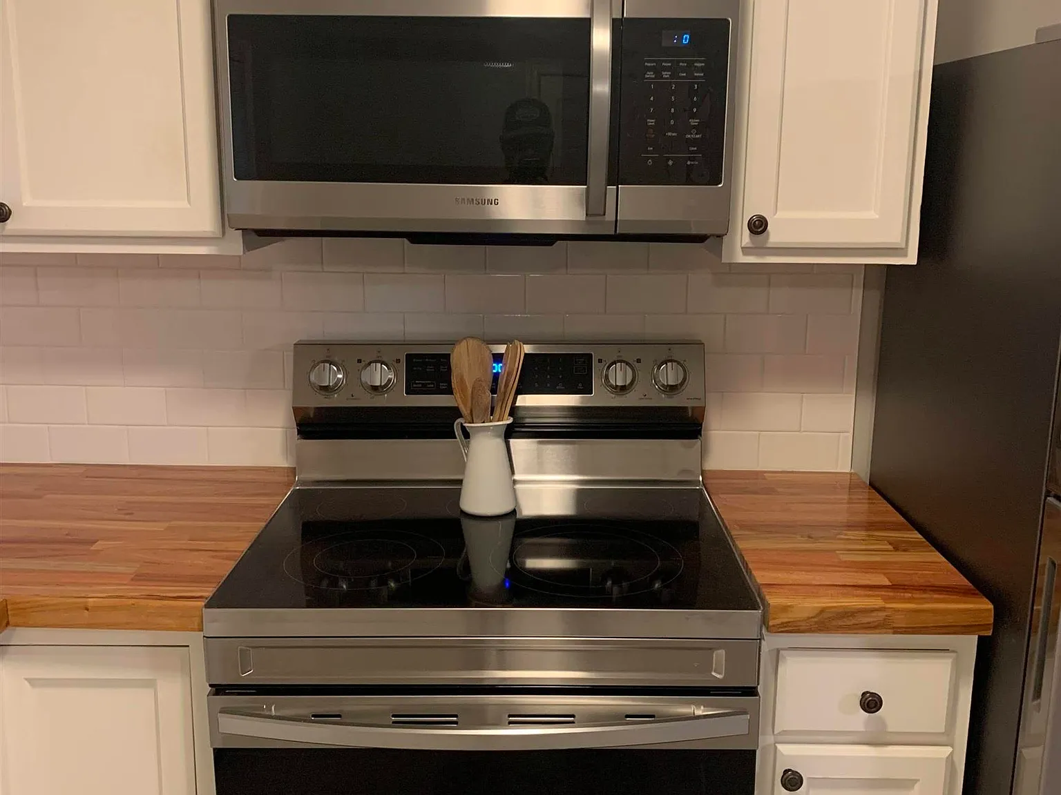 3 bed, 1.0 bath, 1200 sqft, $1,350 — Photo 3