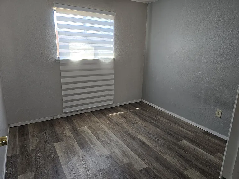 1011 Hillcrest Rd — Photo 6