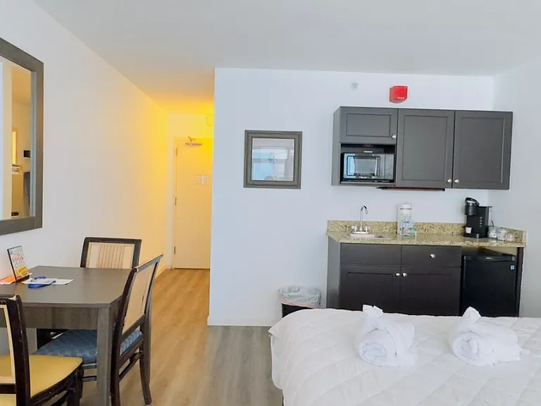 1501 S Ocean Blvd #420 — Photo 2
