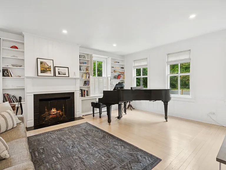 89 Buell Ln — Photo 17