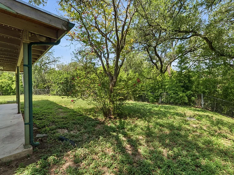 2414 Havenside Dr — Photo 23