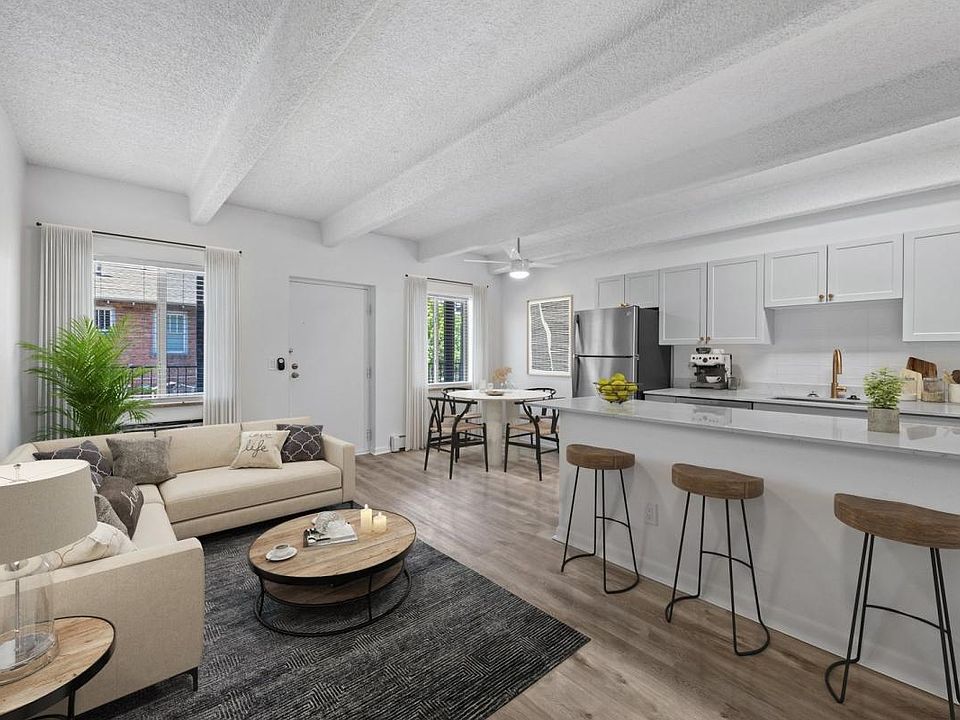1st image of 815 E Ellsworth Ave APT 304