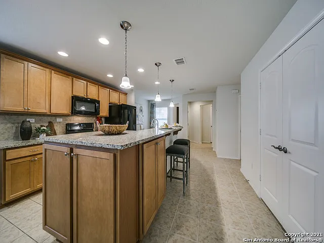 3359 Blossom Row — Photo 6