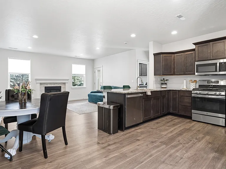3434 S Garibaldi Pl — Photo 15