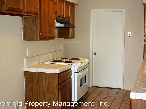 4th image of 19101 N Benedict Dr