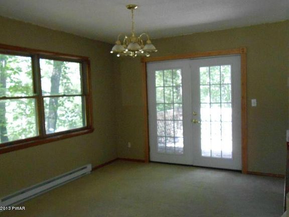 3rd image of 130 N Forest Dr