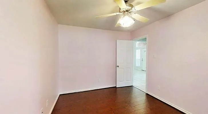 4214 Alexandria Ave — Photo 25