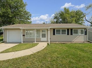 4851 Ford Ave NW, Cedar Rapids, IA 52405