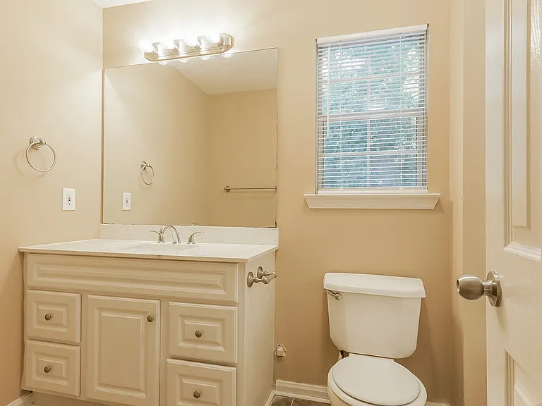 927 Rich Rd — Photo 16