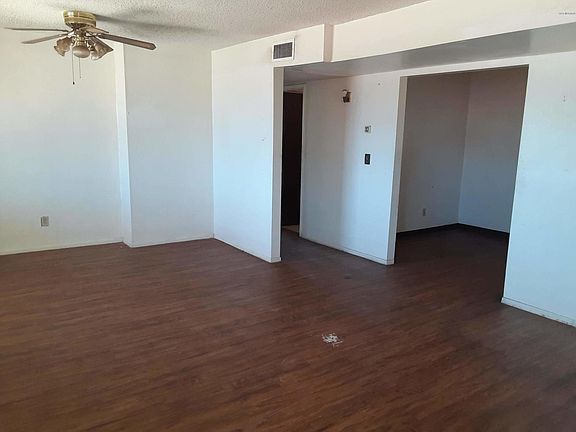4th image of 108 W Pennsylvania Dr #17