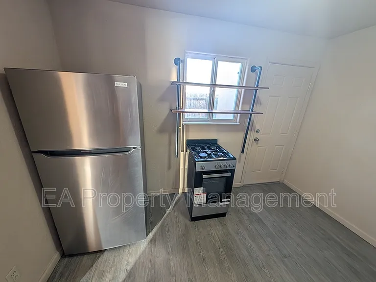 212 65th St NW — Photo 7