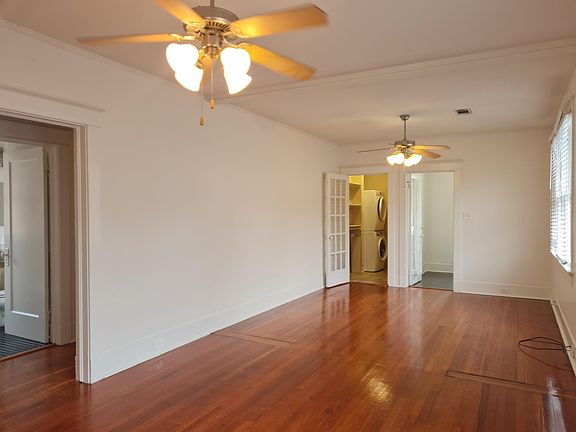 3rd image of 912 Picheloup Pl