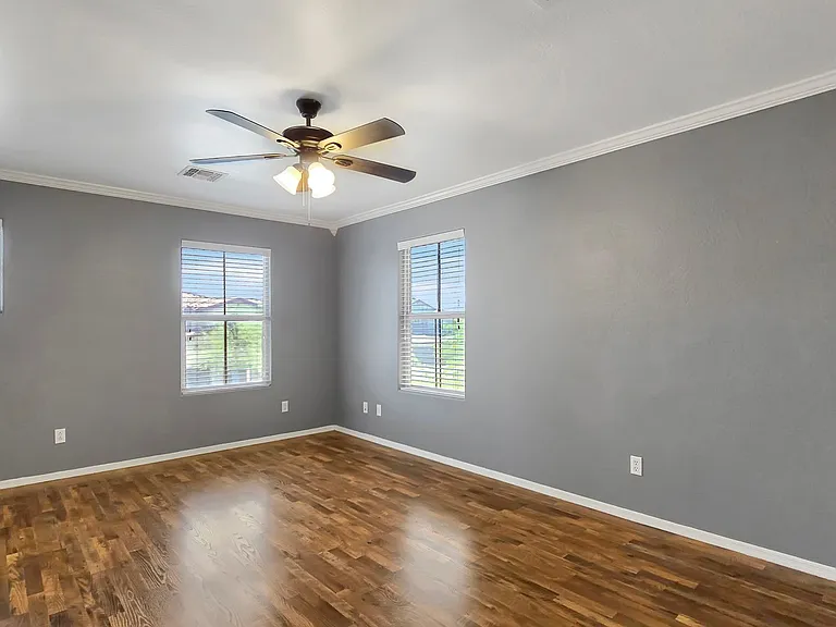 2942 N Evergreen St — Photo 15