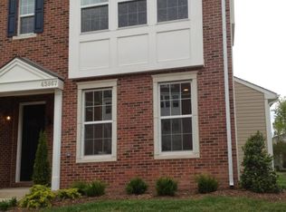 43967 Vaira Ter, Chantilly, VA 20152