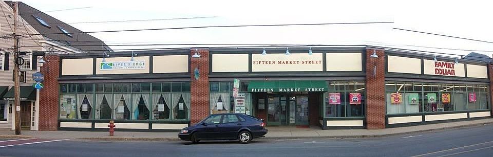 2nd image of 15 Market St Ste 4