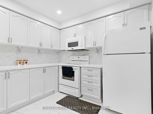 40 Blue Spruce St, Brampton, ON L6R1C5