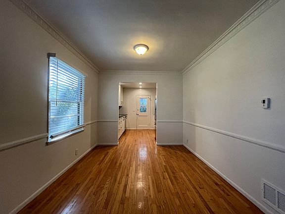 3rd image of 1601 Greenfield Ave #0