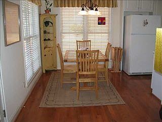 5th image of 100 Bouchillion Dr