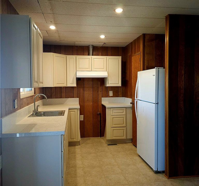 1st image of 1315-14 E Marshall Blvd