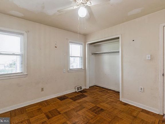 3rd image of 20 Warwick Rd