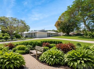 1318 SE Riverside Dr, Stuart, FL 34996