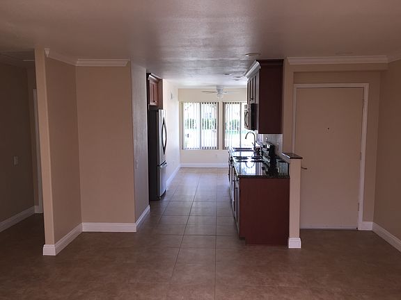 4th image of 25339 Village 25