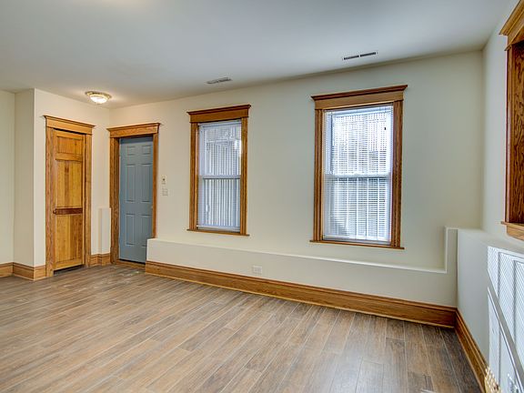 2nd image of 1817 N Clybourn Ave #1