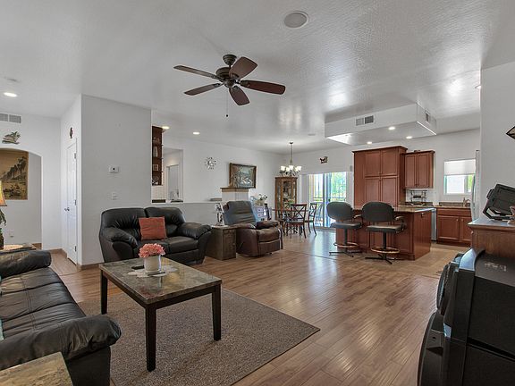 4th image of 8021 E Flossmoor Ave