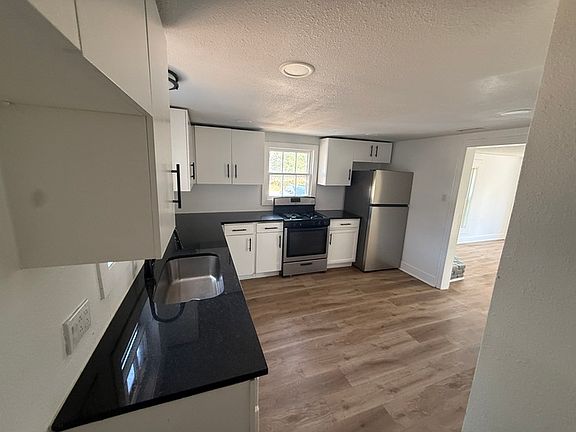 3rd image of 1301 S Scullin Ave