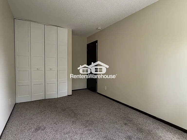 1601 N Innsbruck Dr #302 — Photo 10