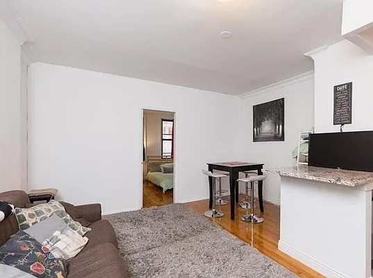 Rented by Green Leaf Management, LLC | media 4