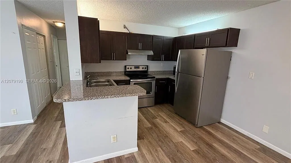 11641 Royal Palm Blvd — Photo 1