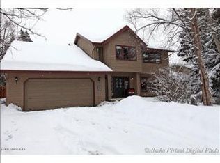 4640 Hunter Dr, Anchorage, AK 99502