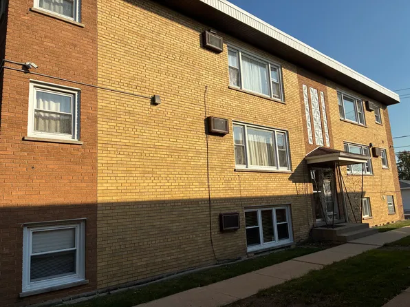 6435 W 63rd St APT 1R, Chicago, IL 60638