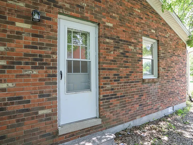 309 Martin Ct — Photo 11