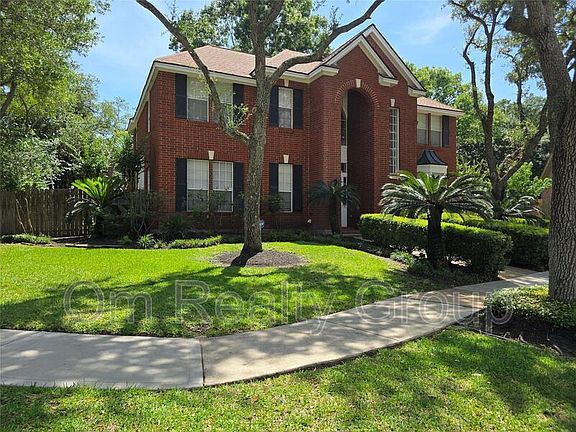 2nd image of 214 Huggins Ferry Dr