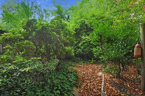 Rented by Corcoran | media 4