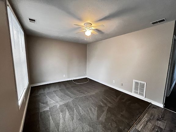 2nd image of 549 Dresden Ave