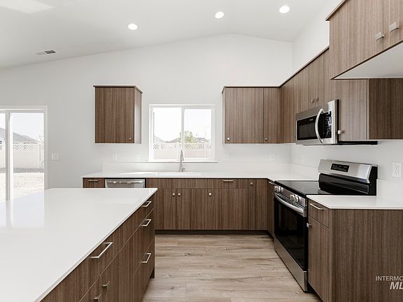 4th image of 216 Idalou Way
