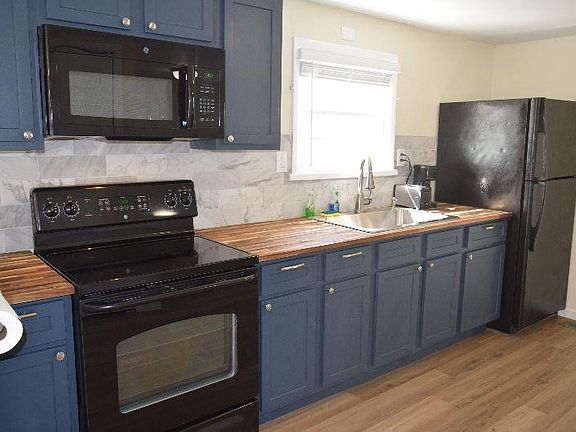 5th image of 4917 Woodglen Dr