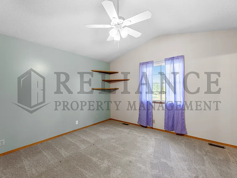 8502 W Westlawn Cir — Photo 14